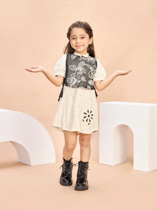 Girls Design Net Dress & Bib To